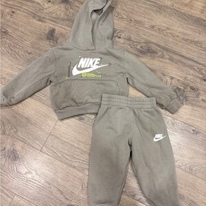 Nike Kids Hoodie & Jogger Set